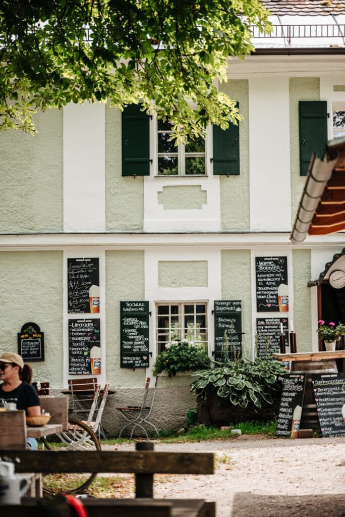 ein Bayrischer Biergarten